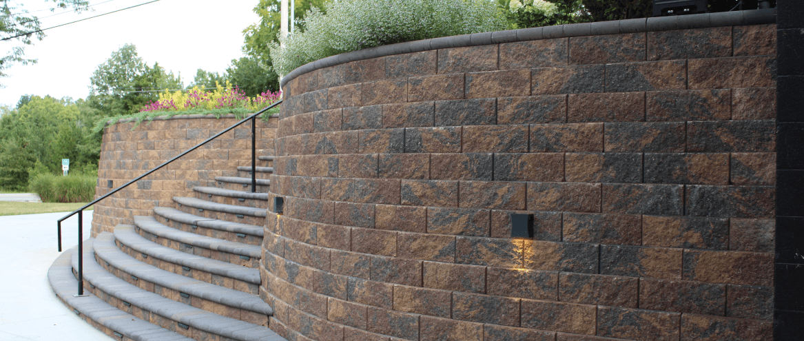Retaining Wall - Outcropping Wall